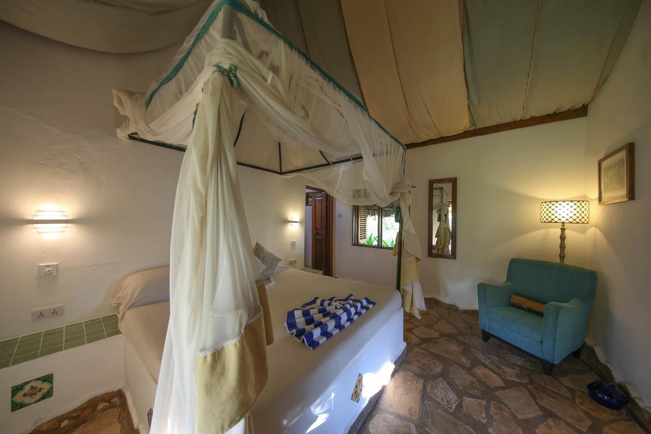 Kinasi Lodge Utende 外观 照片