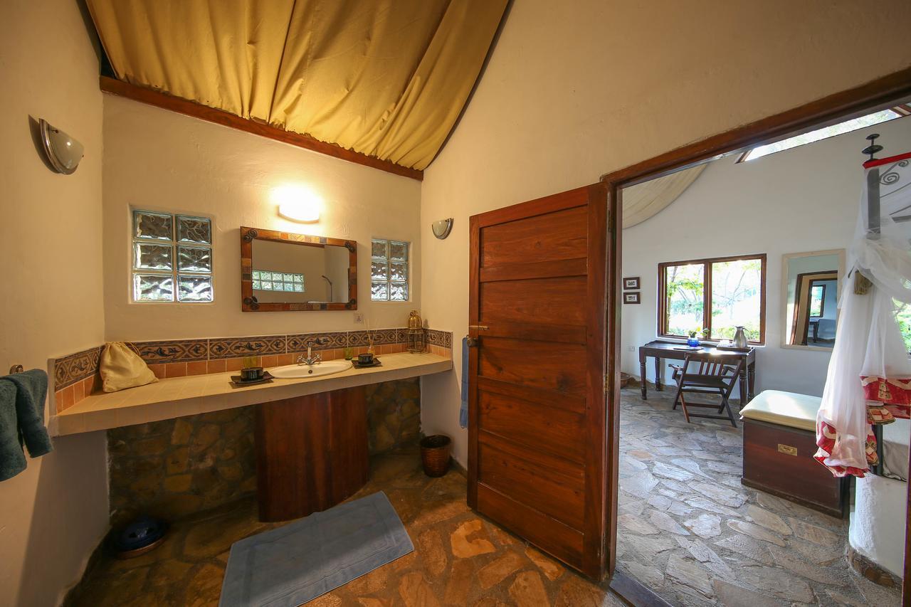 Kinasi Lodge Utende 外观 照片