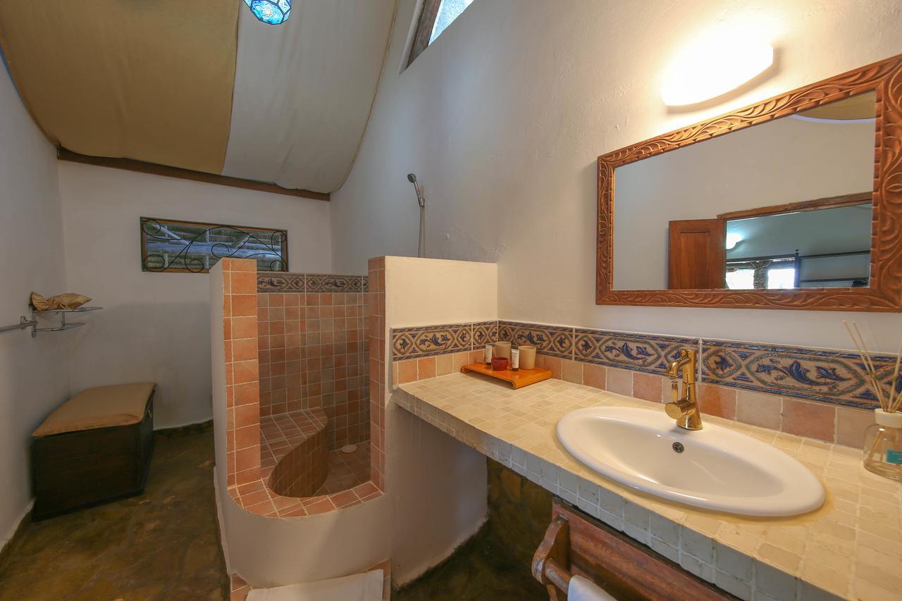 Kinasi Lodge Utende 外观 照片