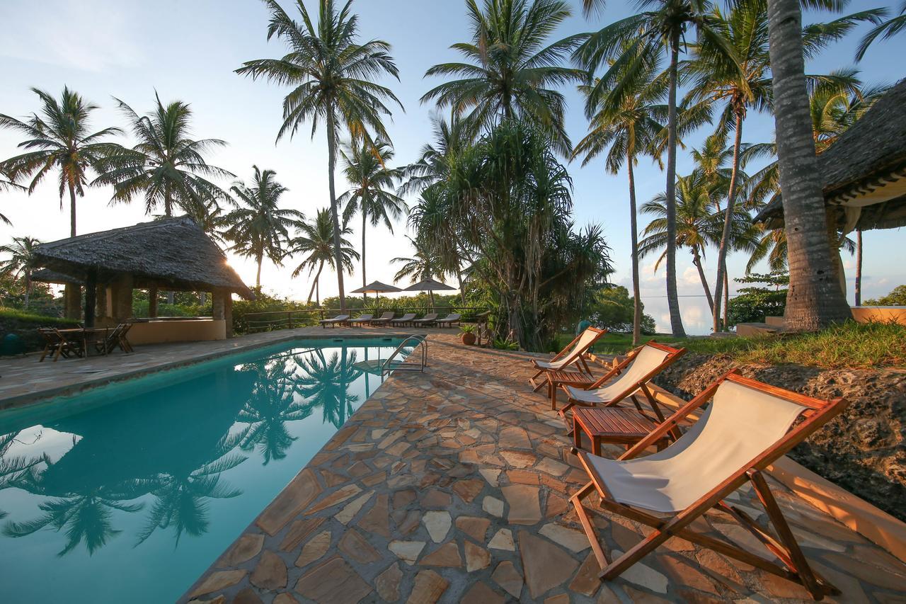 Kinasi Lodge Utende 外观 照片